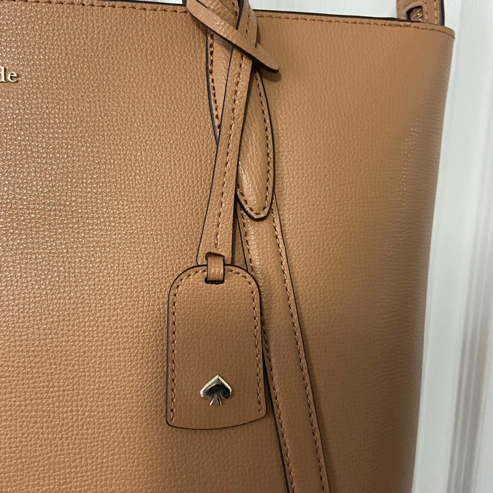 SOLD Kate Spade Cara Large Tote NWOT - Picture 6 of 12